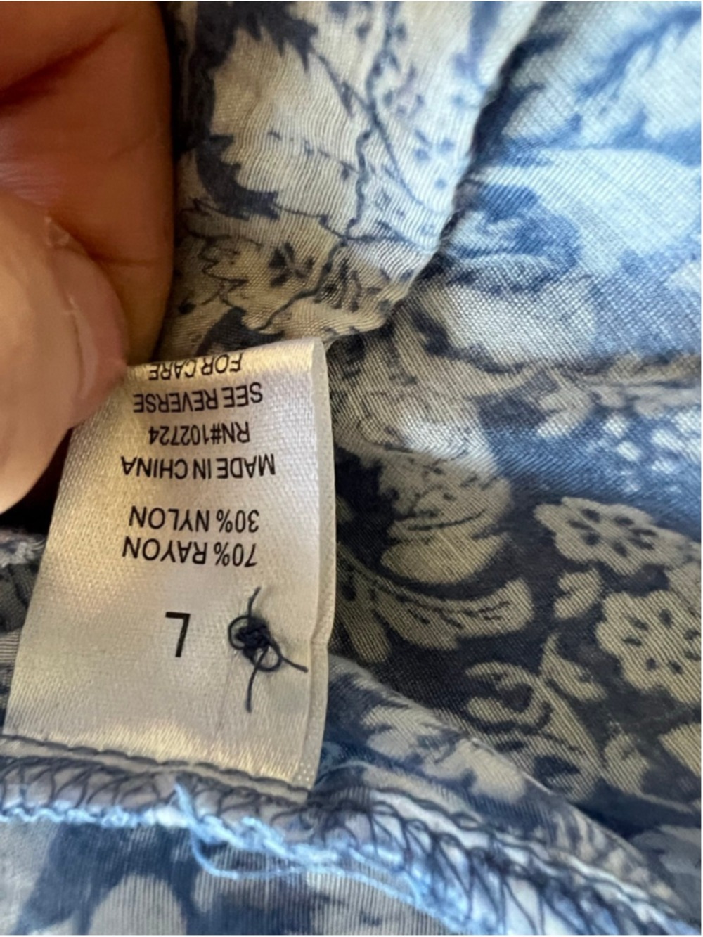 Women's grand & greene Blue White Floral Blouse L - Picture 5 of 5